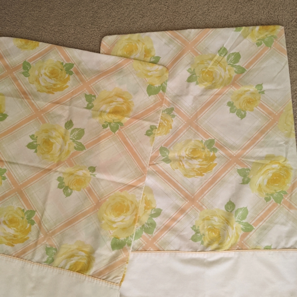 Vintage Pequot Standard Size Pillowcases No Iron Yellow Floral Set Of Two